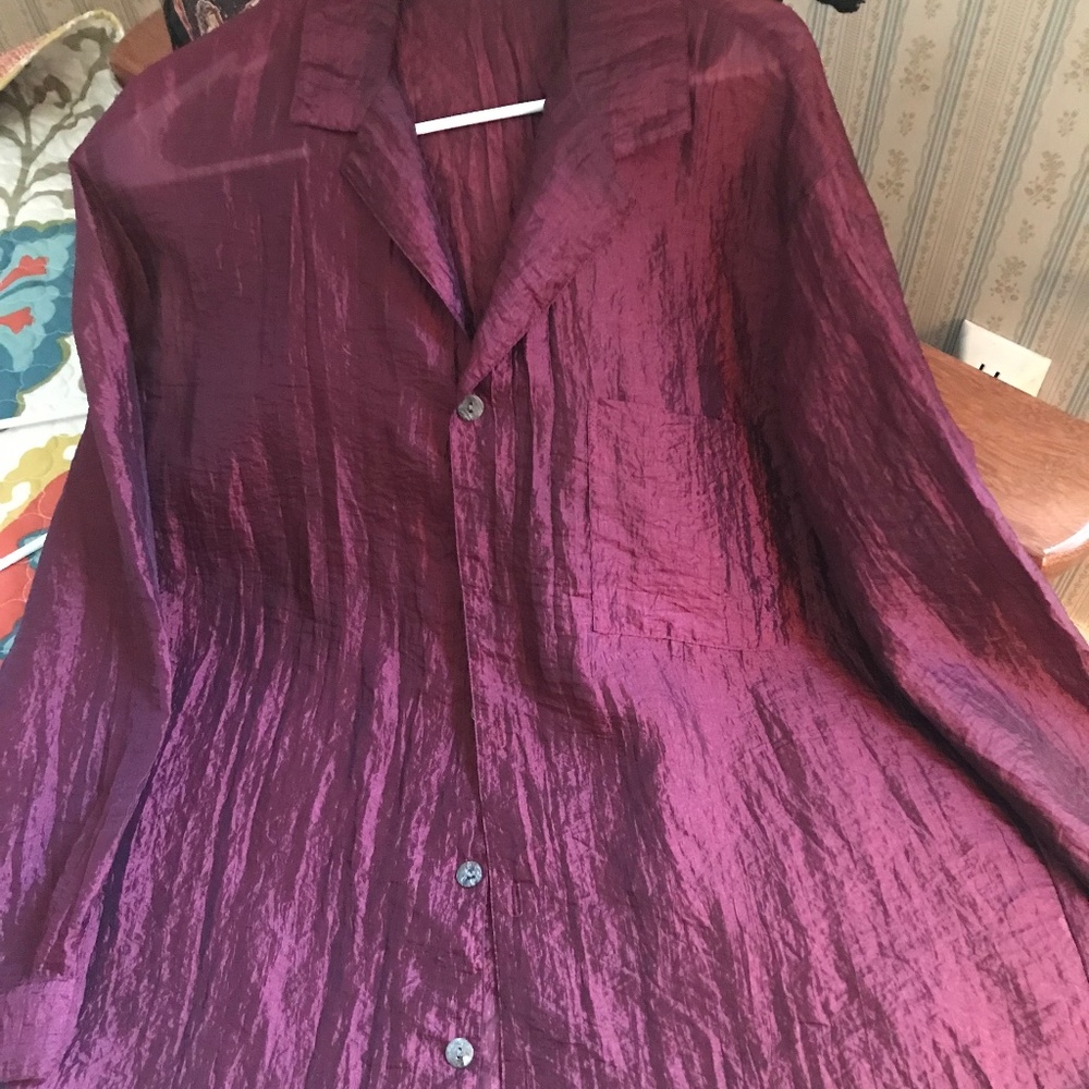 Chico's Featherweight Travel Blouse, burgundy,